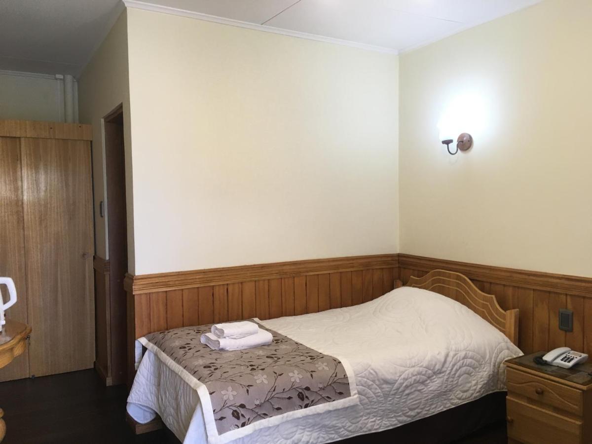 Hostal Loreto Belen Puerto Natales Bagian luar foto