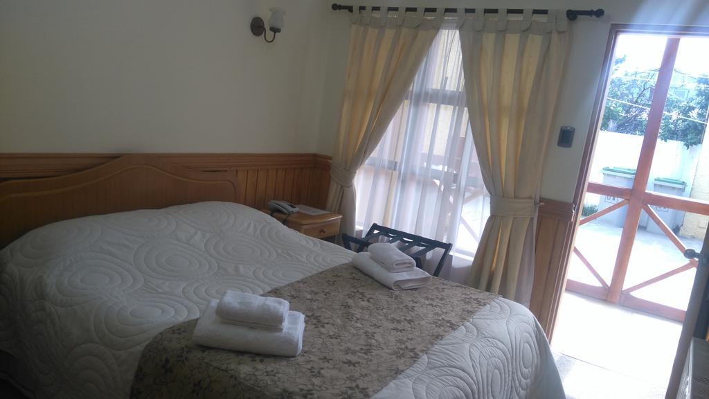 Hostal Loreto Belen Puerto Natales Bagian luar foto