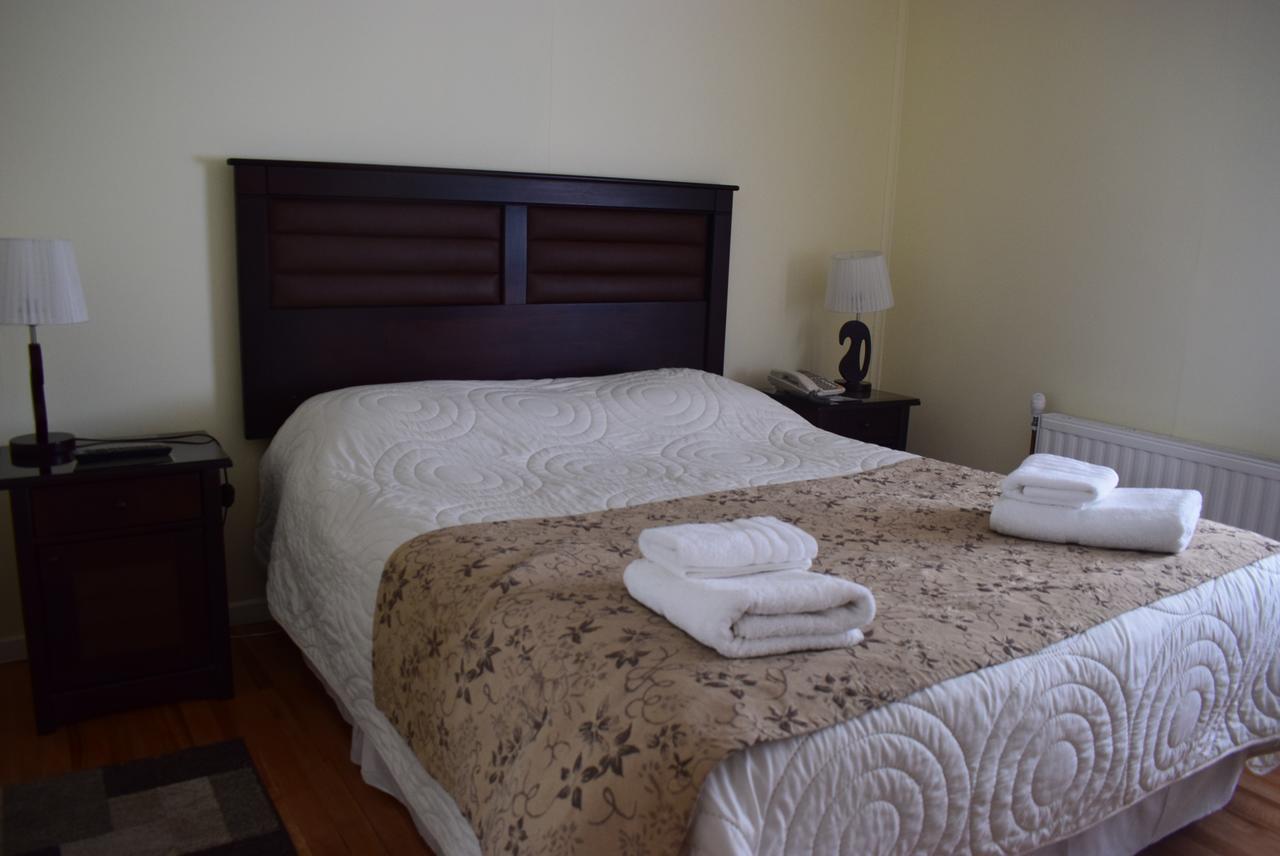 Hostal Loreto Belen Puerto Natales Bagian luar foto